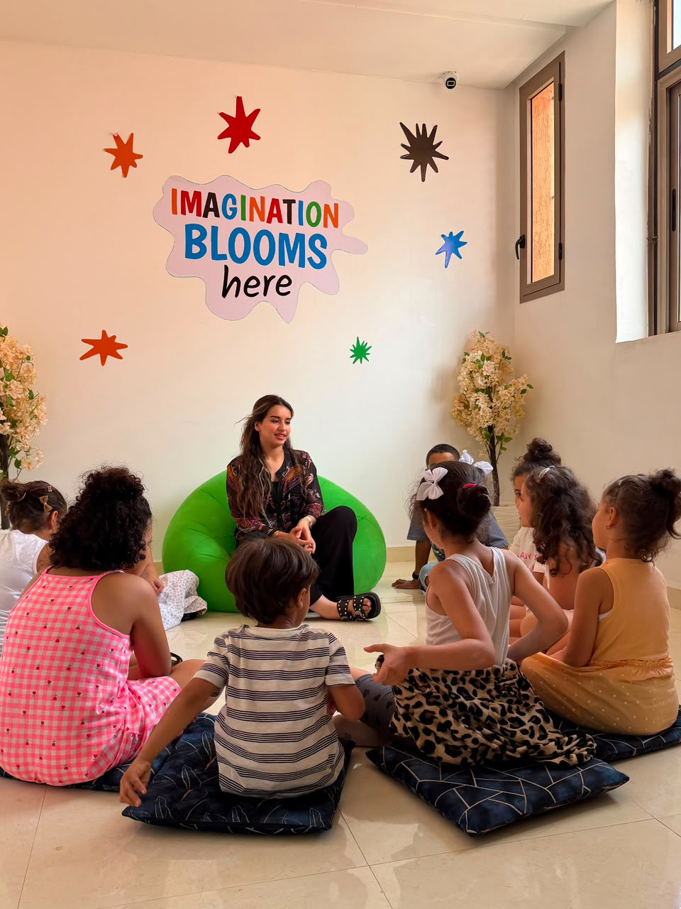 Cercle de lecture et d'imagination avec les élèves